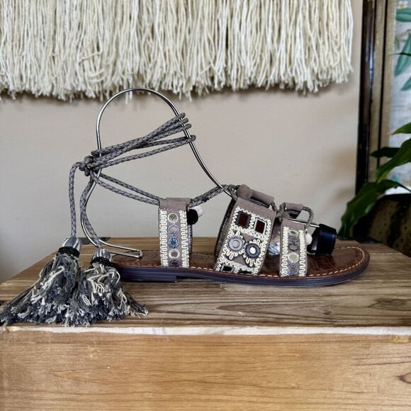 Sam Edelman Gretchen Gray Silver Ankle Wrap Tassel Gladiator Flat Sandal Size 7 - Picture 10 of 17